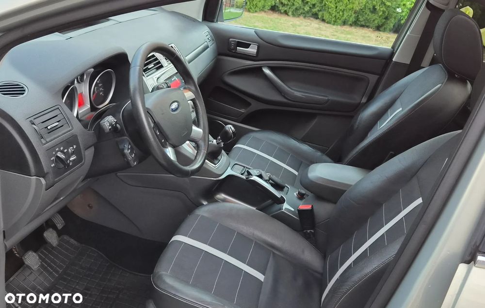 Ford Kuga 2.0 TDCi Titanium - 26