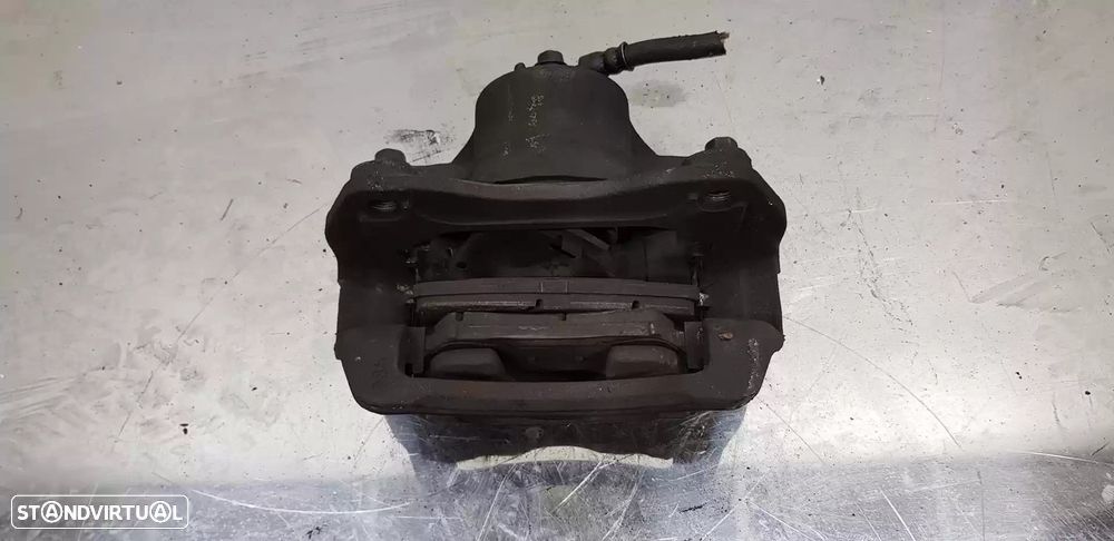 PINÇA TRAVÃO FRONTAL DIREITA KIA CARENS IV 2018 -58190A4A17 - 1