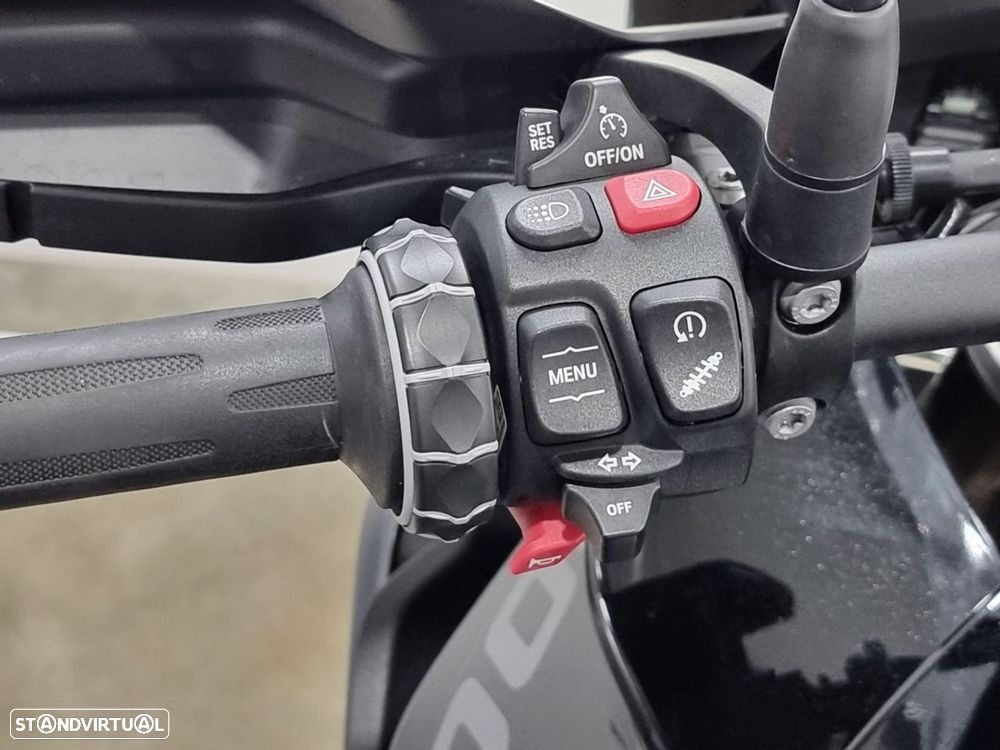 BMW S 1000 XR 1000XR Triple Black - 11