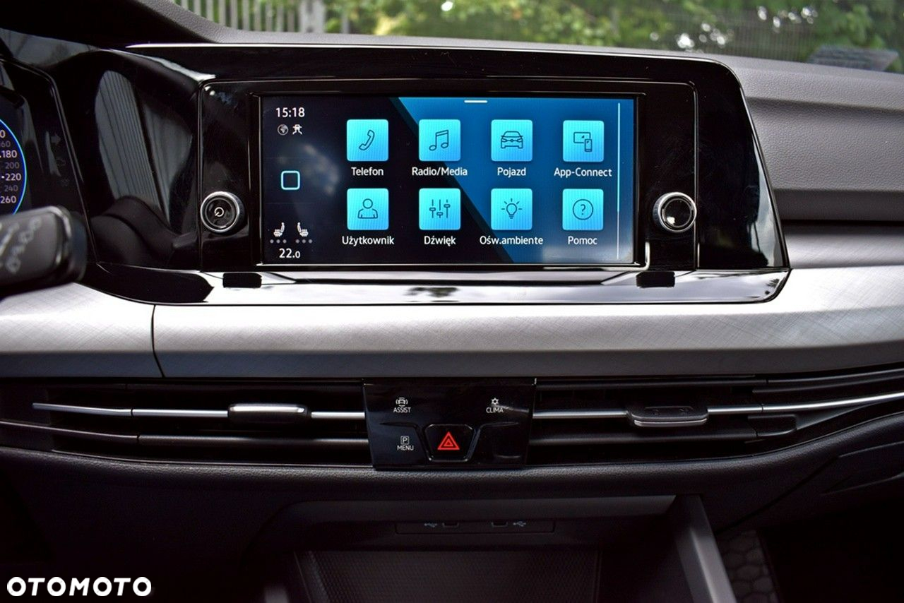 Volkswagen Golf VIII 1.5 TSI EVO Life - 19