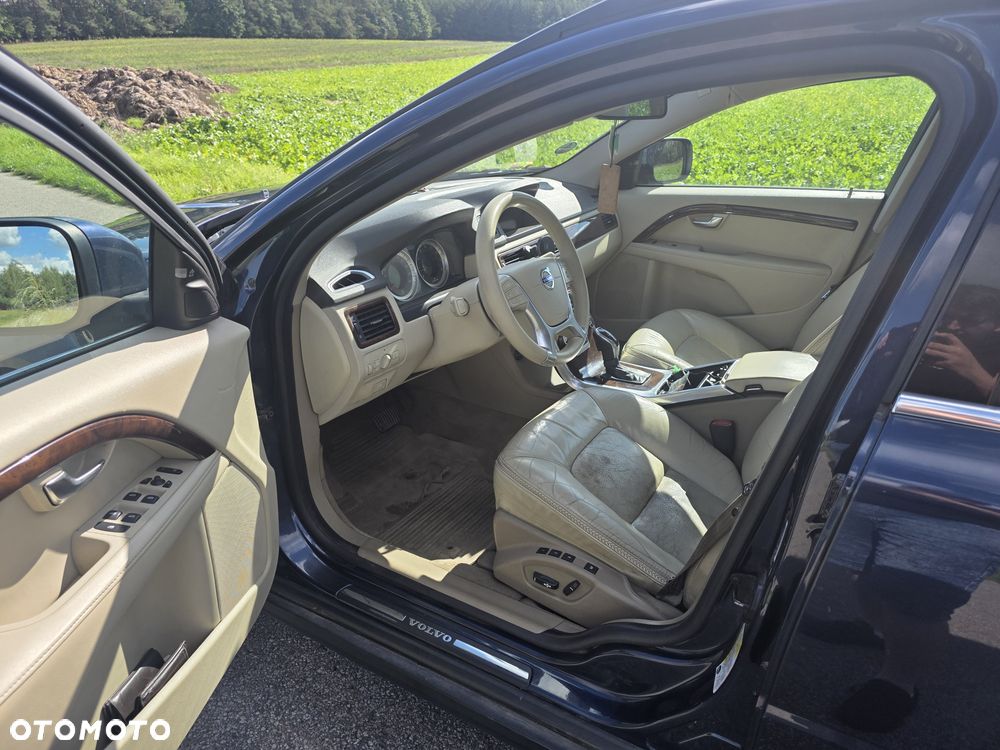 Volvo XC 70 - 6