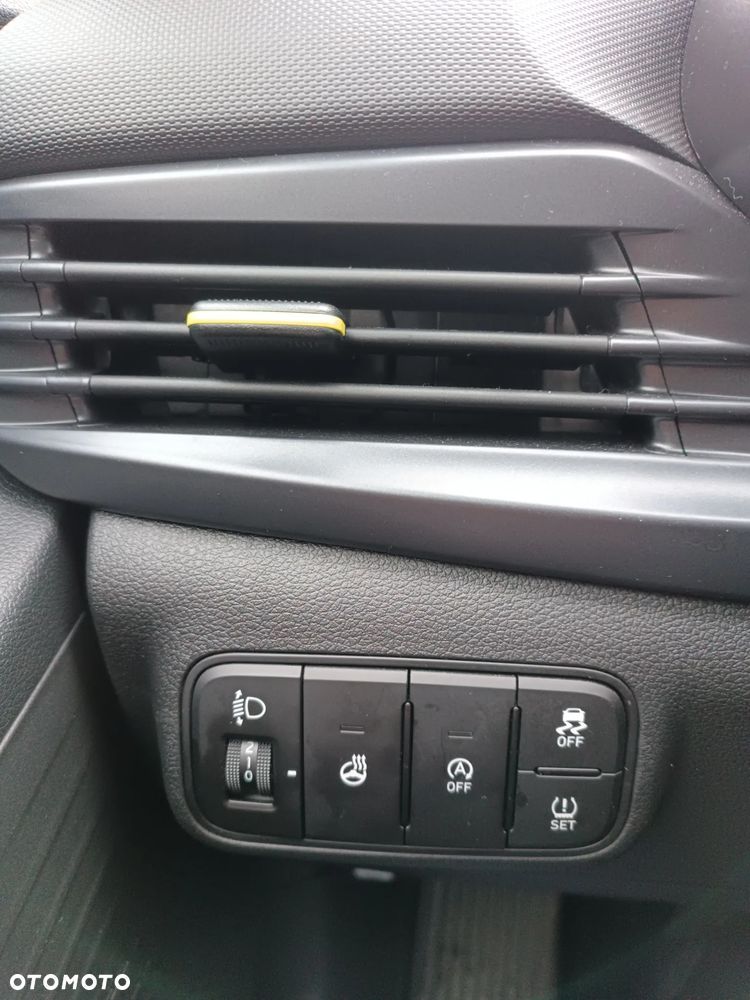 Hyundai i20 1.2 Modern - 11