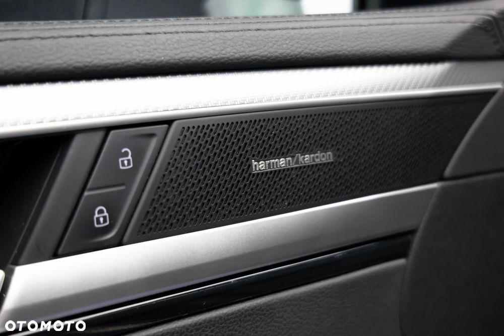 Volkswagen Arteon Shooting Brake 2.0 TDI 4Motion R-Line DSG - 24