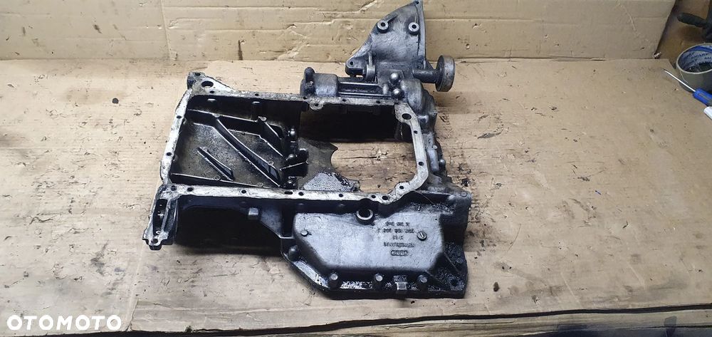 Podstawa miski olejowej Audi A6 C5 2.5 TDI 059103603J 059260885E - 1
