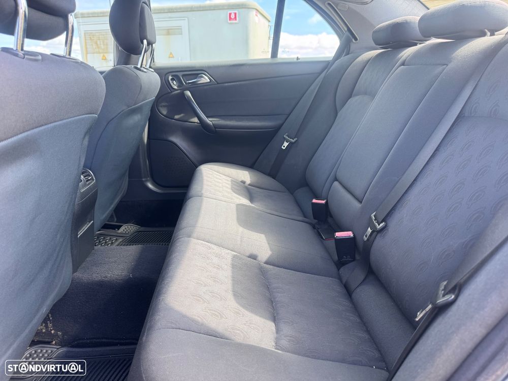 Mercedes-Benz C 220 - 8