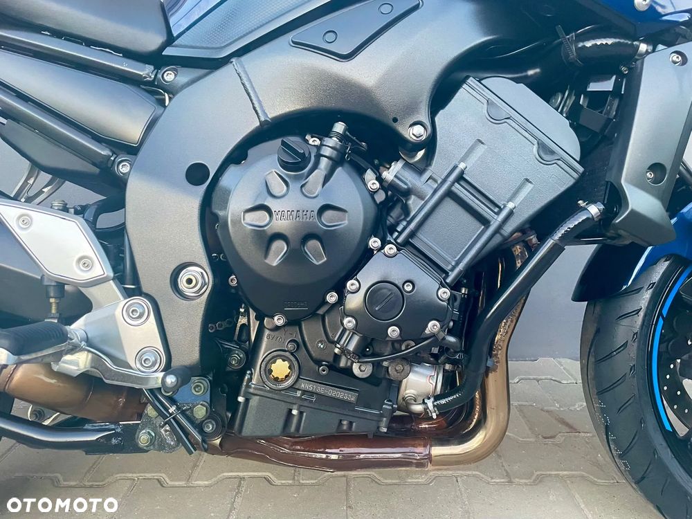 Yamaha FZ - 14