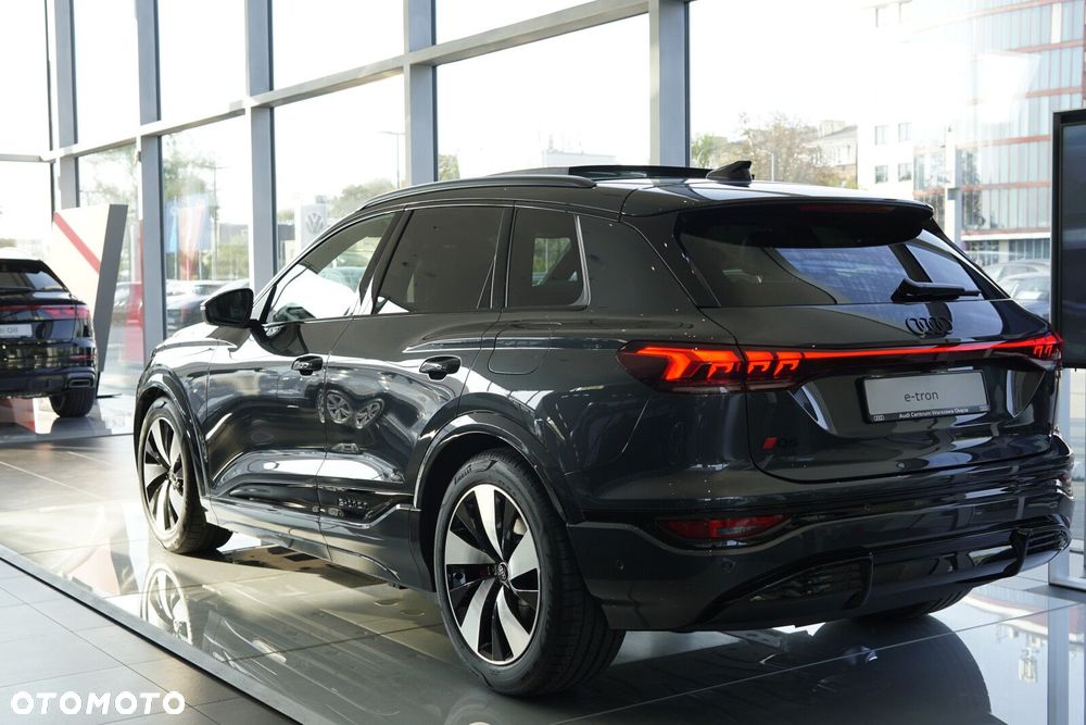 Audi Q6 e-tron - 11
