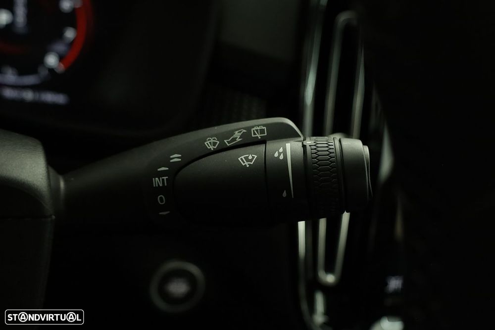 Volvo XC 40 1.5 T2 Plus Dark Auto - 18