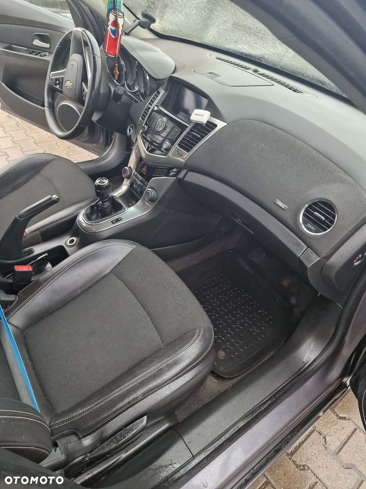 Chevrolet Cruze 1.7 D LT+ - 14