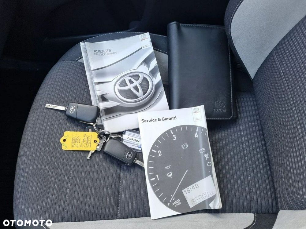 Toyota Avensis 2.0 D-4D Premium - 20