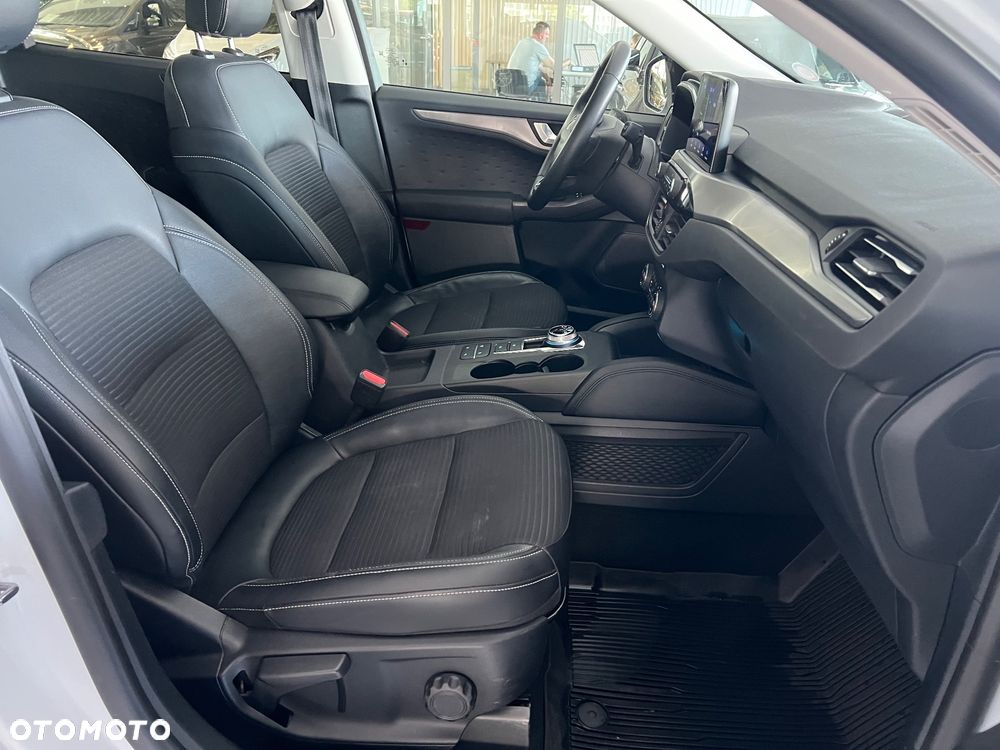 Ford Kuga 2.0 EcoBlue AWD Titanium X - 41