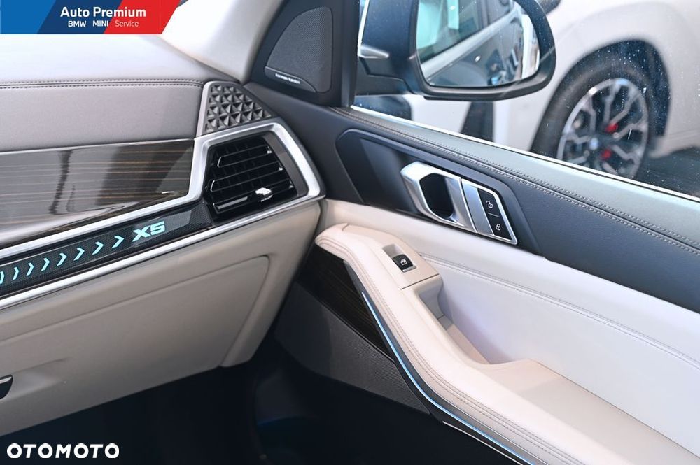 BMW X5 xDrive30d mHEV - 16