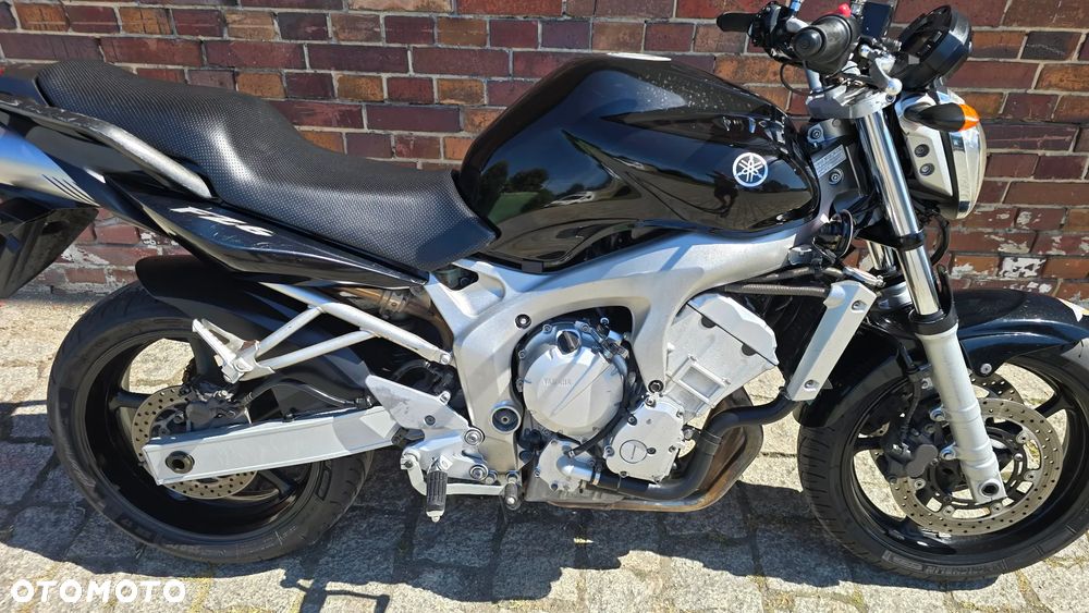 Yamaha FZ6 - 24