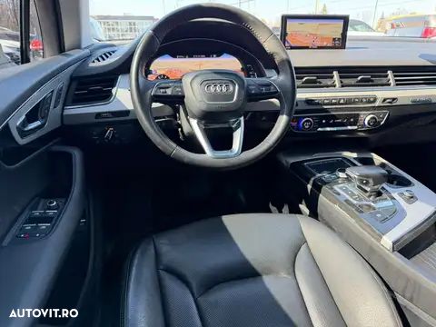 Audi Q7 3.0 TFSI Quattro Tiptronic - 8