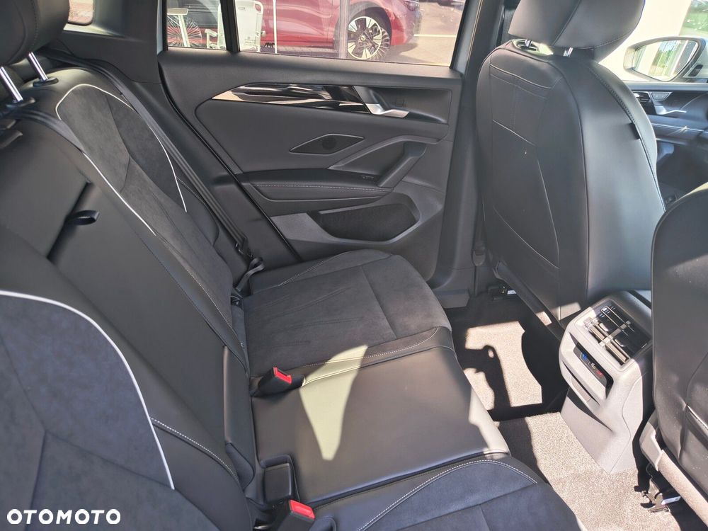 Volkswagen Tiguan - 33