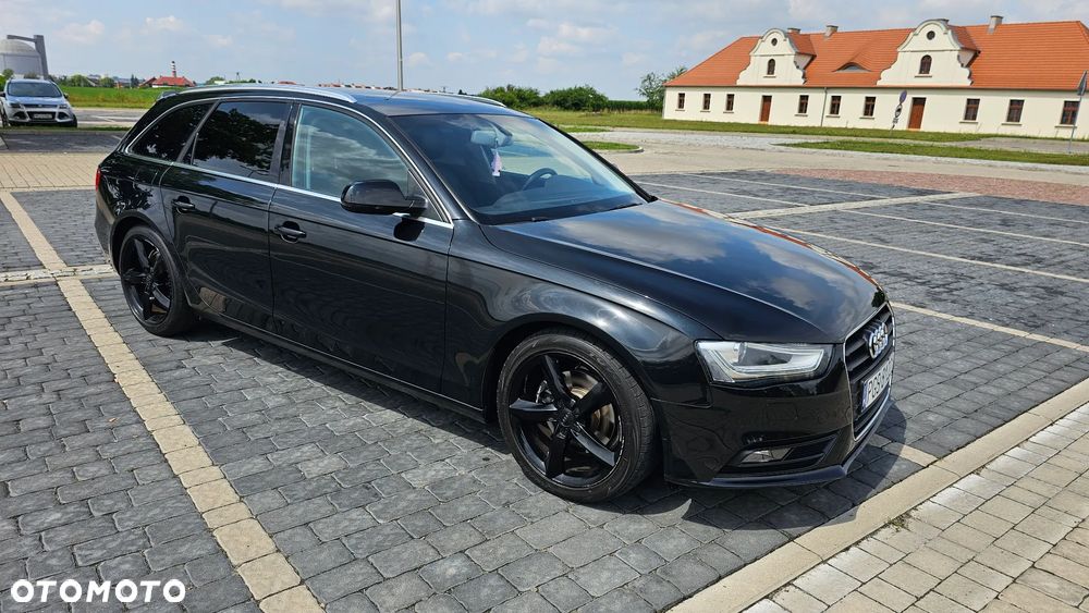 Audi A4 Avant - 4