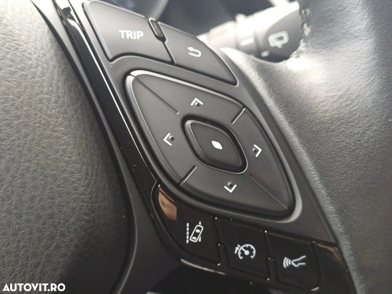 Toyota C-HR 2.0 HSD 184 CP 4x2 CVT Classy - 15