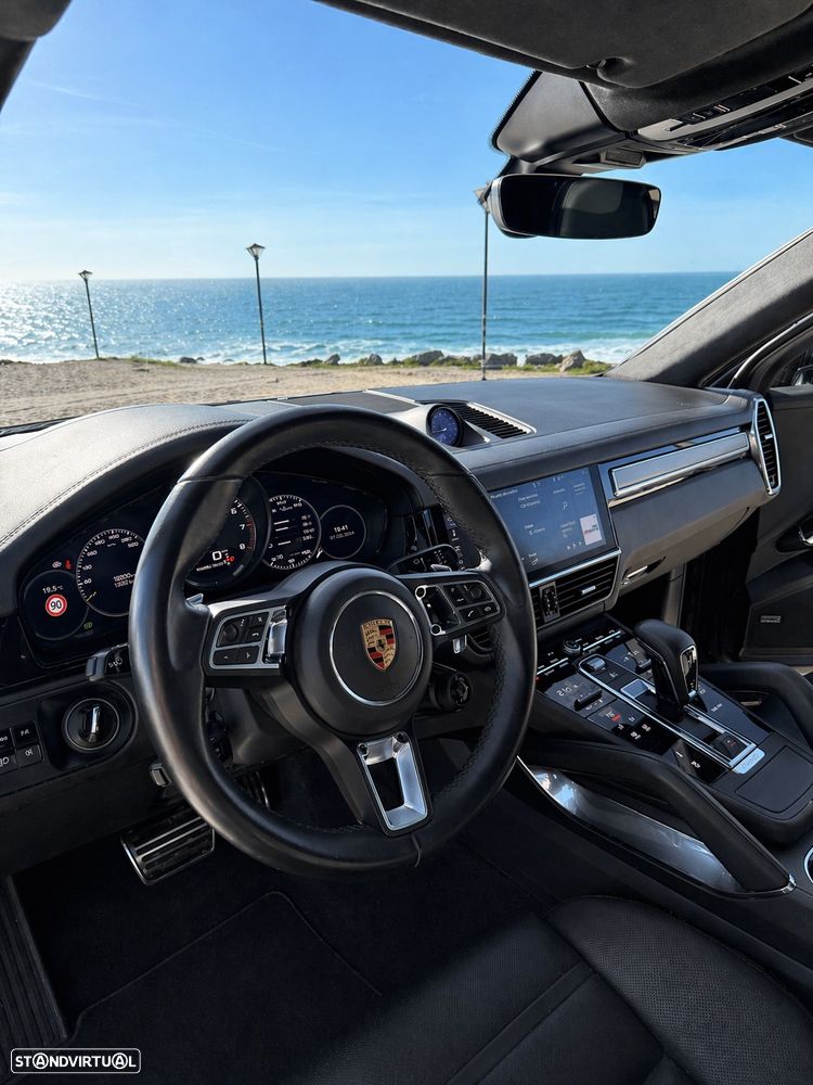 Porsche Cayenne Coupé Turbo S E-Hybrid Tiptronic S - 6