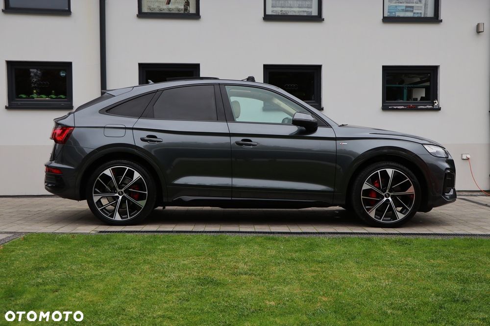Audi Q5 Sportback - 11