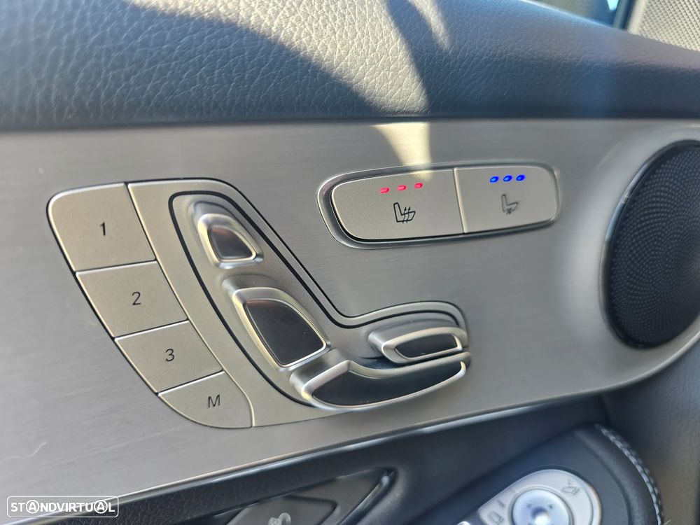 Mercedes-Benz GLC 300 de 4Matic 9G-TRONIC AMG Line Plus - 30