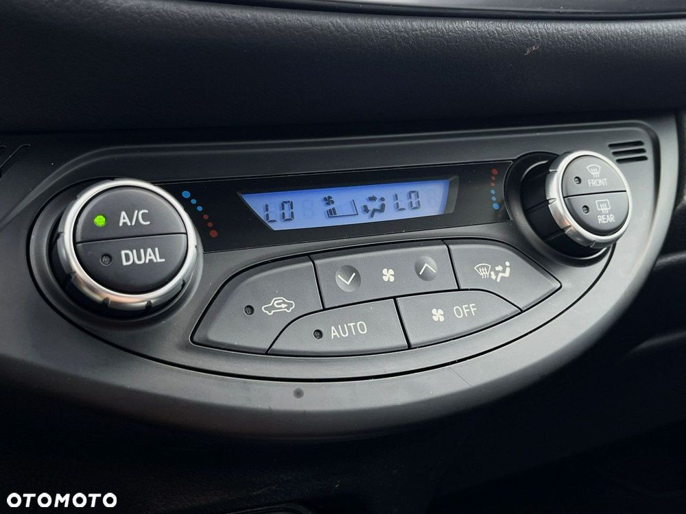 Toyota Yaris - 21