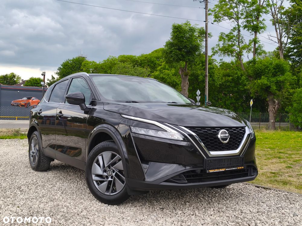 Nissan Qashqai - 1