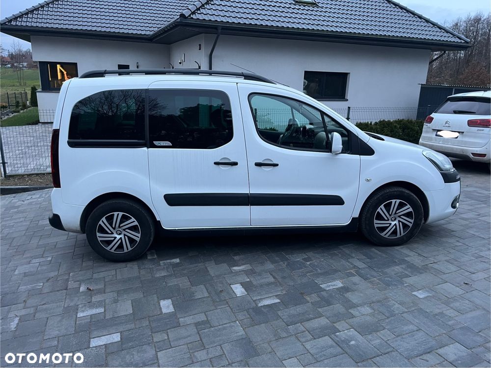 Citroën Berlingo e-HDi 90 FAP EGS6 Multispace Exclusive - 4