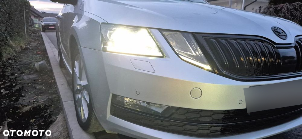 Skoda Octavia 2.0 TDI Style DSG - 9