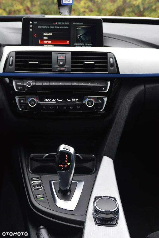 BMW 3GT 320d M Sport - 36