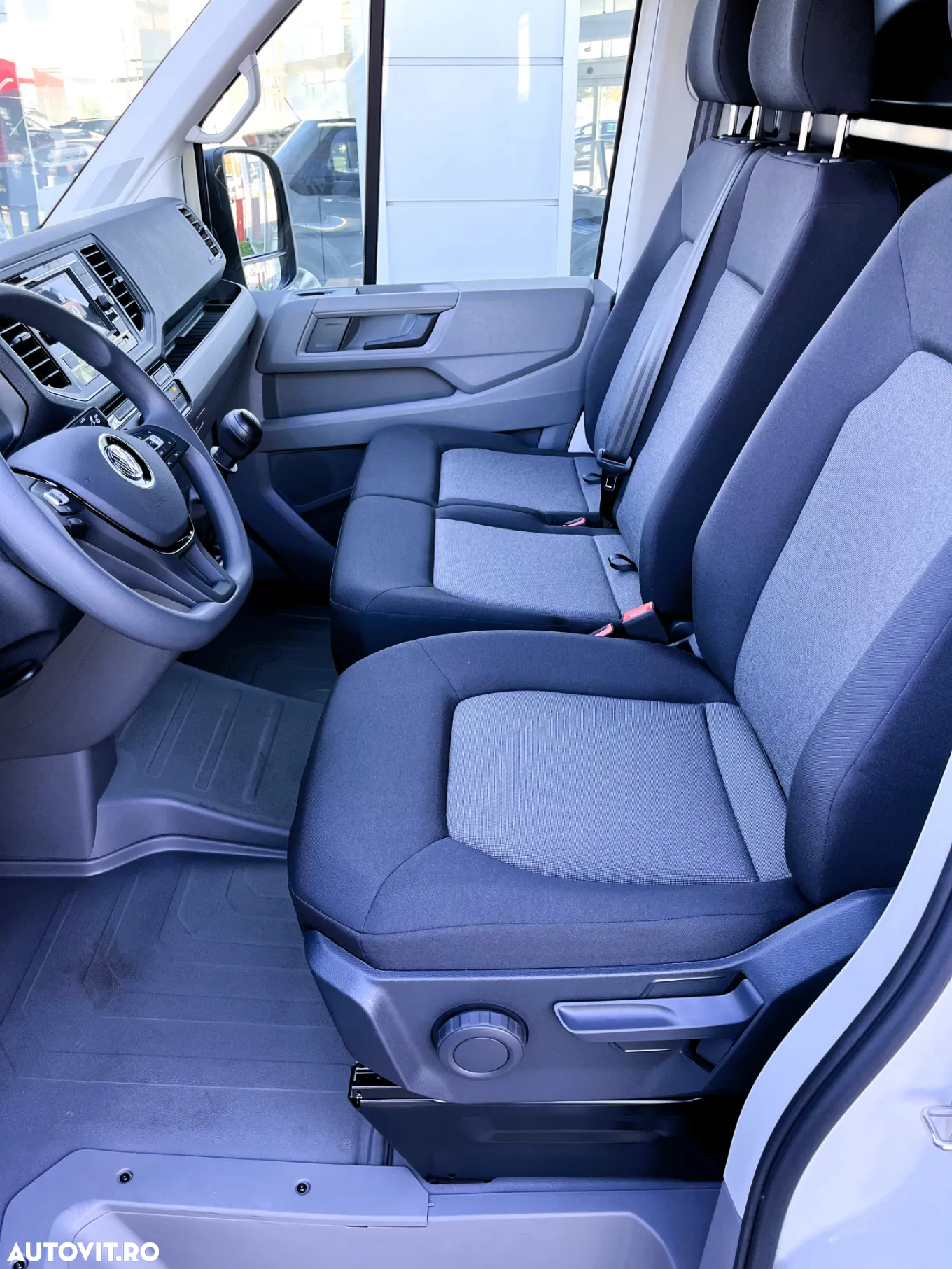 Volkswagen Crafter Furgon L4H3 - 6