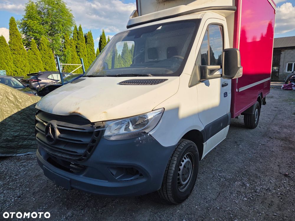 Mercedes-Benz Sprinter - 9