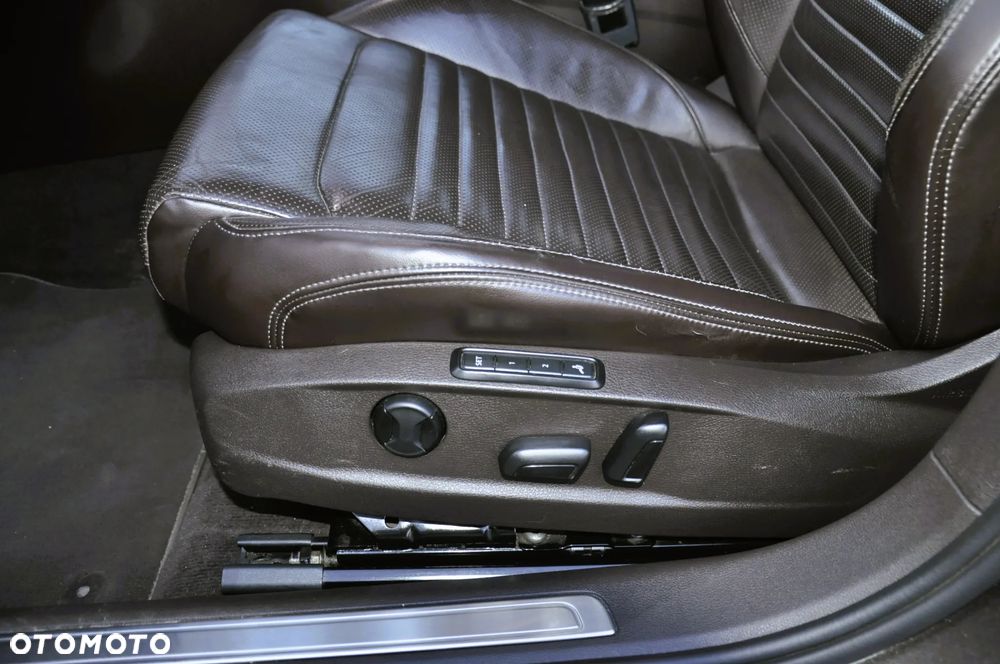 Volkswagen Passat 2.0 TDI BMT Highline DSG - 17