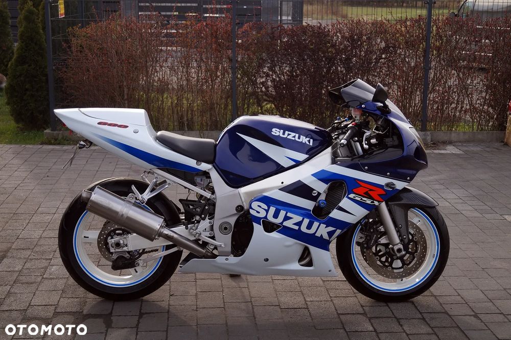 Suzuki GSX-R - 6
