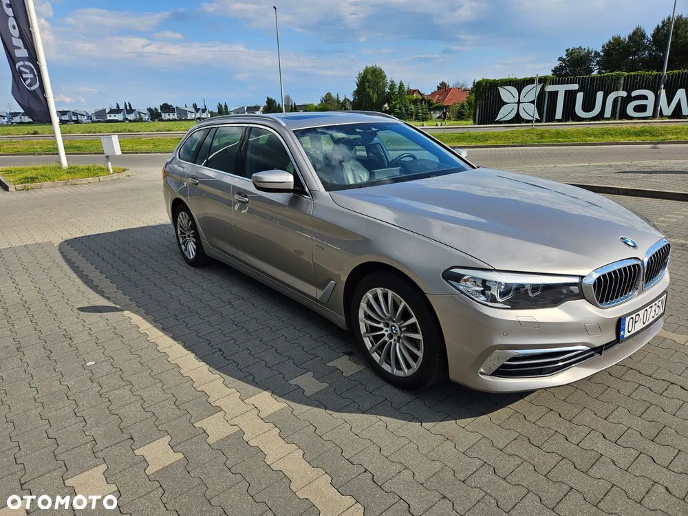 BMW Seria 5 540i xDrive Luxury Line - 2