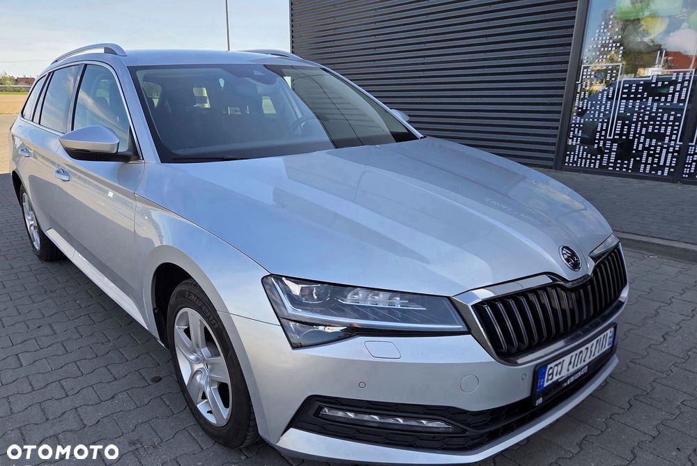Skoda Superb 2.0 TDI SCR Ambition DSG - 4
