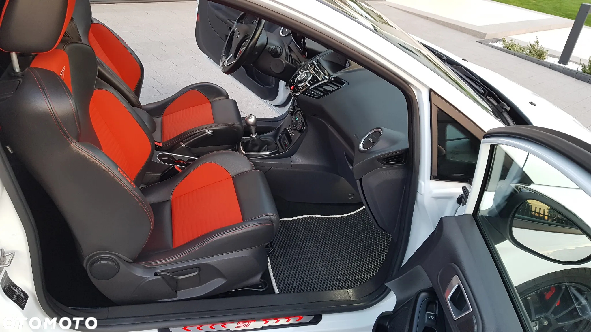 Ford Fiesta ST200 - 16
