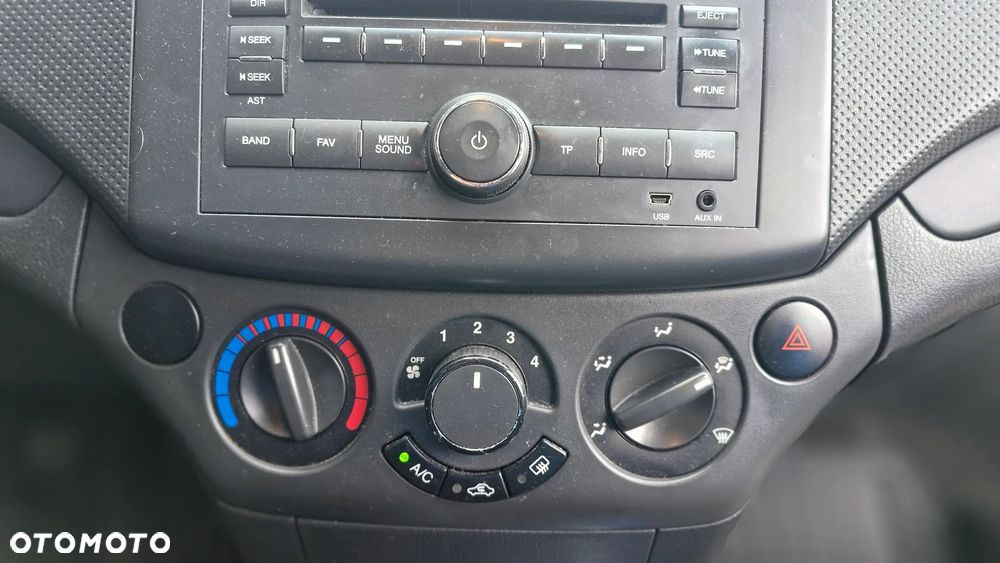 Chevrolet Aveo 1.2 16V LS Design+ - 7