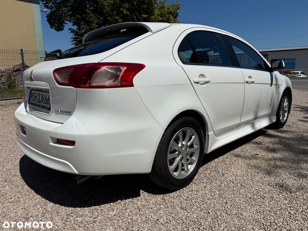 Mitsubishi Lancer 1.6 ClearTec Inform - 16