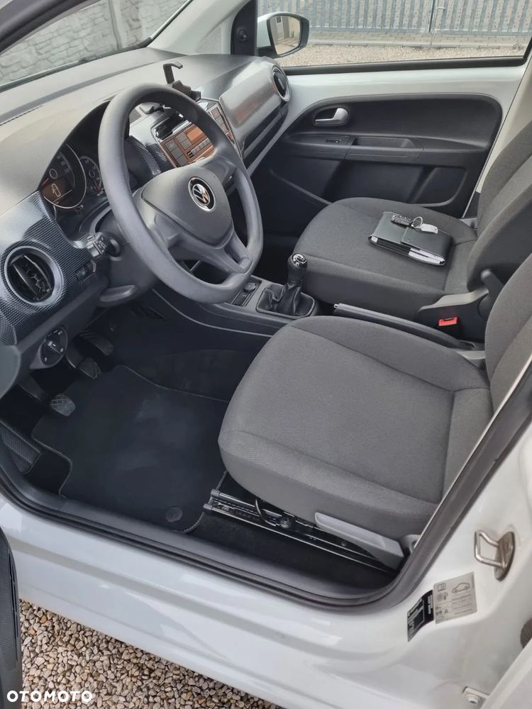 Volkswagen up! - 6