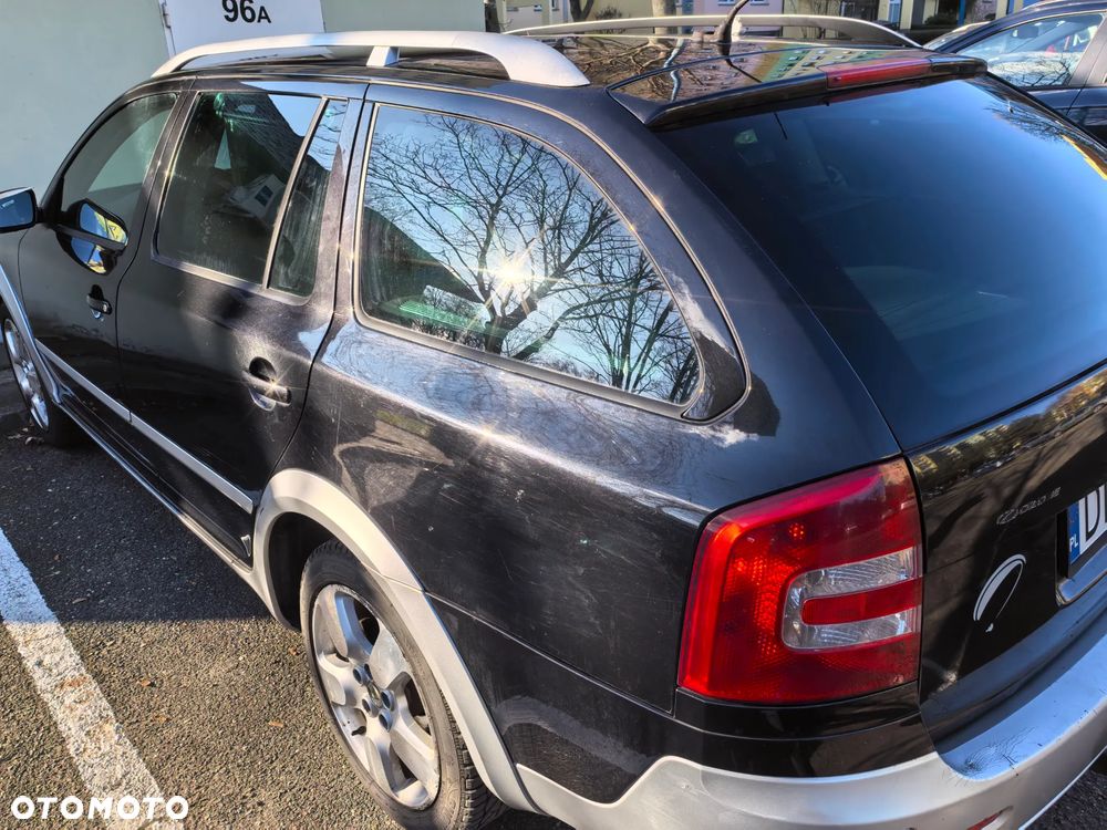 Skoda Octavia 2.0 TDI DPF 4x4 Laurin & Klement - 24