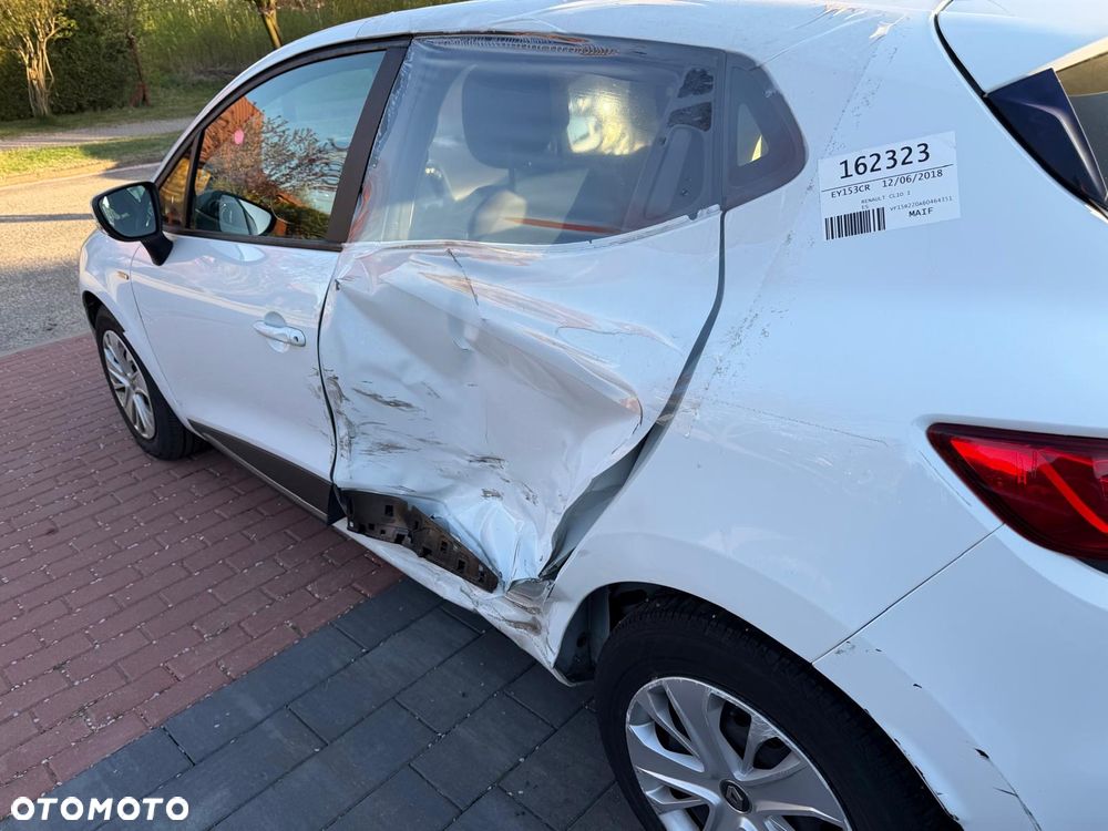 Renault Clio (Energy) TCe 90 Start & Stop INTENS - 17