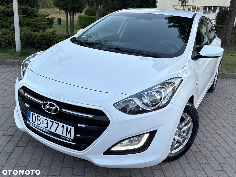 Hyundai i30 blue 1.4 Style - 14