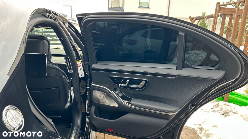 Mercedes-Benz Klasa S 500 4Matic L 9G-TRONIC - 34