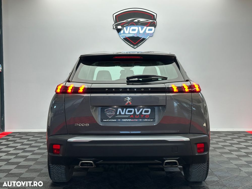 Peugeot 2008 PureTech 130 EAT8 Active - 37