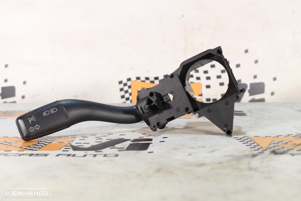 Manete Das Luzes / Piscas Audi A4 (8E2, B6)  8E0953513a - 1