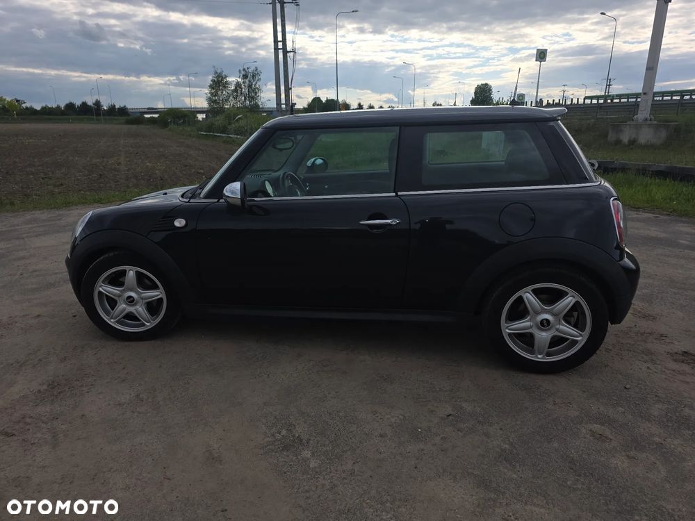 MINI Cooper Standard - 3