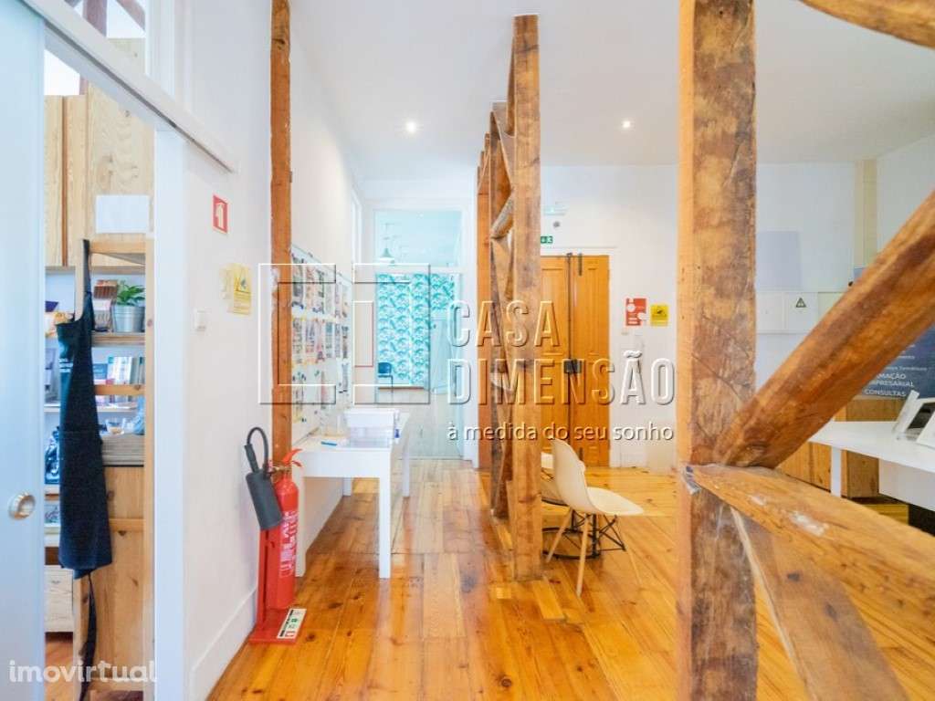 Imóvel composto por dois apartamentos independentes, em prédio com ... - Grande imagem: 3/58