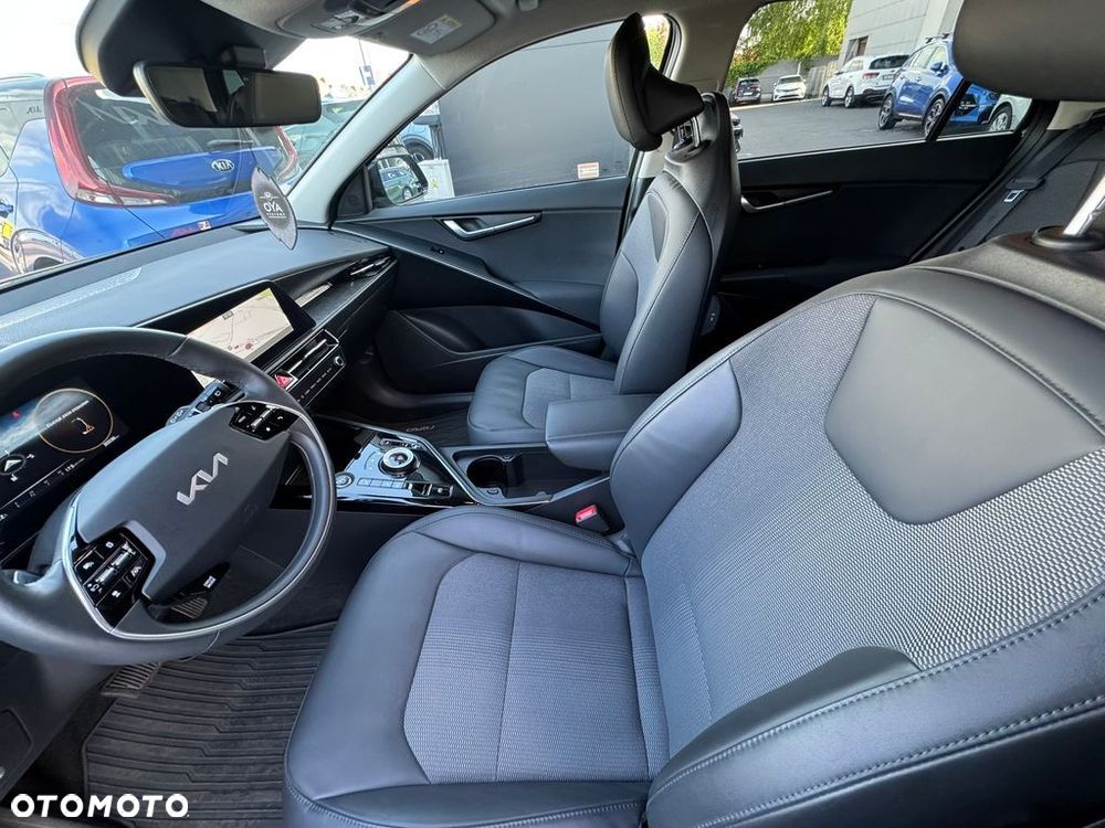 Kia Niro 64kWh L - 11