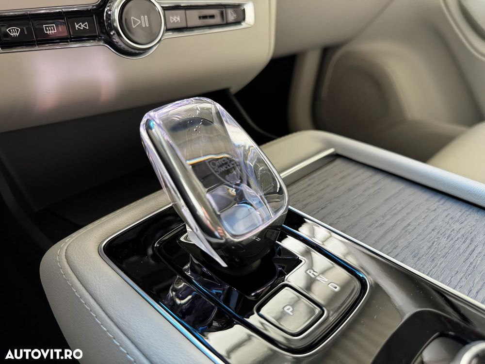 Volvo XC 90 ver-recharge-t8-awd-ultimate-dark - 17