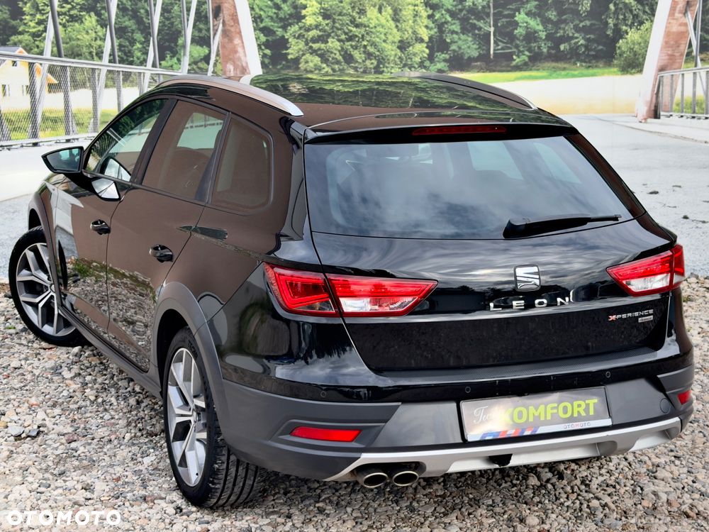 Seat Leon 2.0 TDI DPF DSG Xcellence - 17